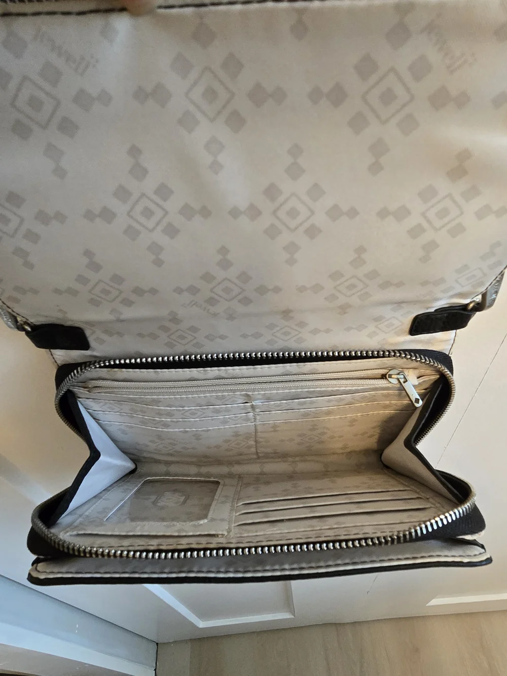thirty-one Black and White Plaid Crossbody Bag - Picture 3 of 8